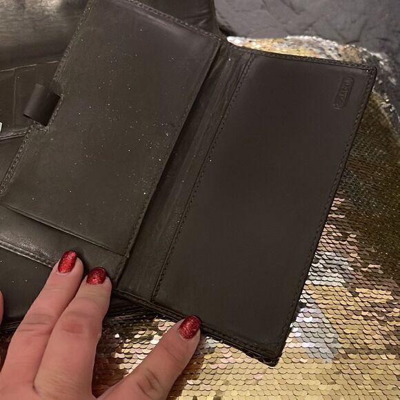 Coach tan brown signature c buckle trifold checkbook wallet - Picture 9 of 10